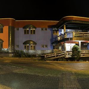 Acapu Hotel