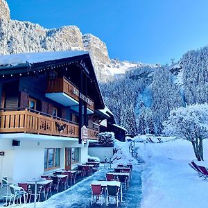 Hameau Des Prodains - Hotel